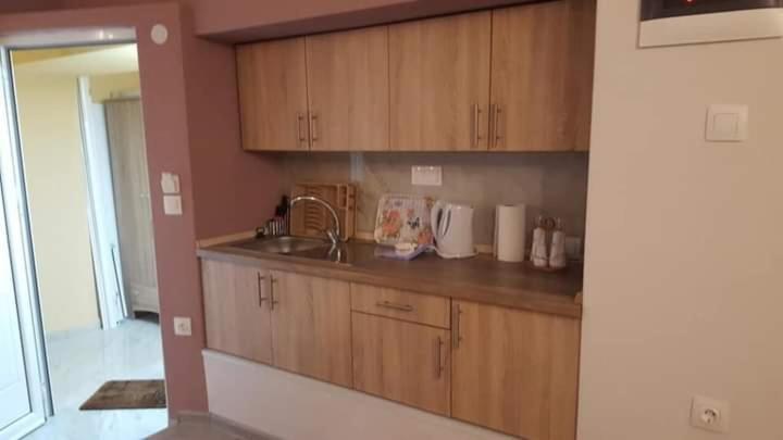 Perea White Suites Peraía Екстериор снимка